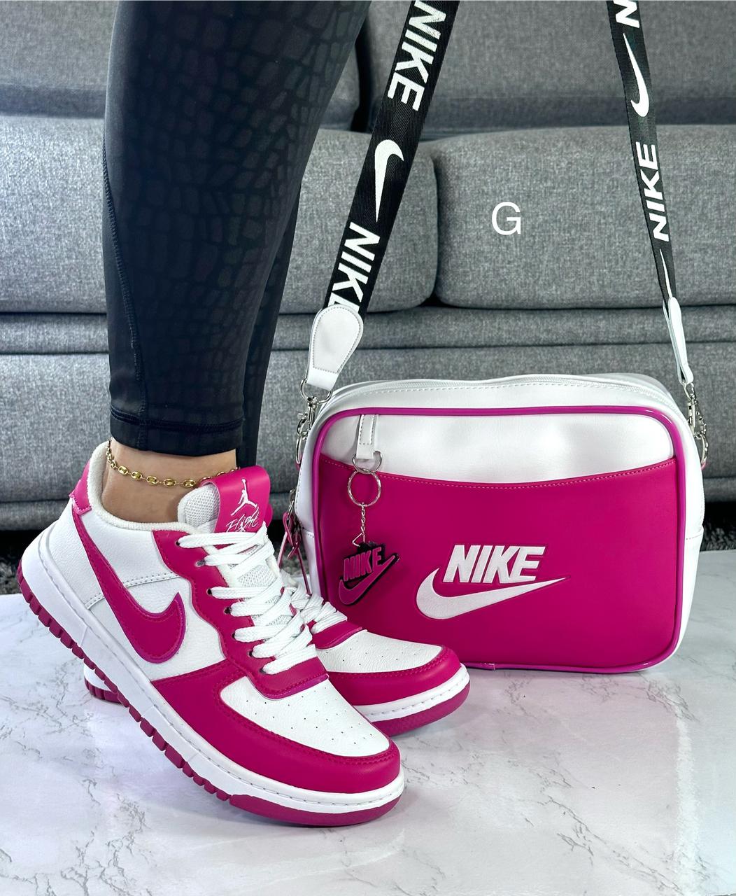 Nike Duo Bolso y Zapatos N-209 – Conjunto Deportivo